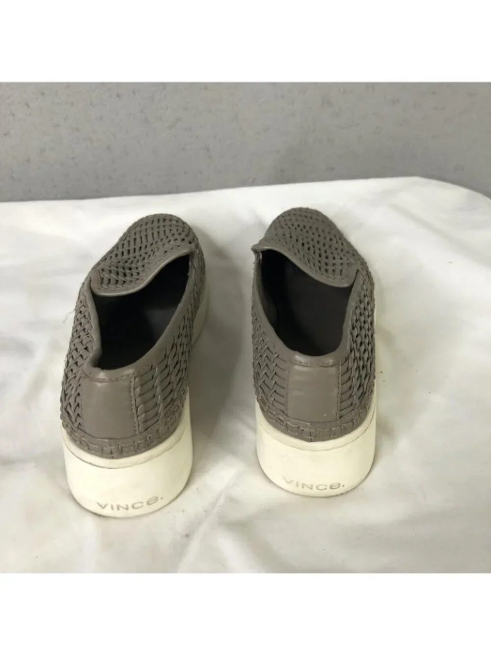 Vince Shoes Womens Size 8 Gray Woven Leather Slip On Platform Comfort Sneakers